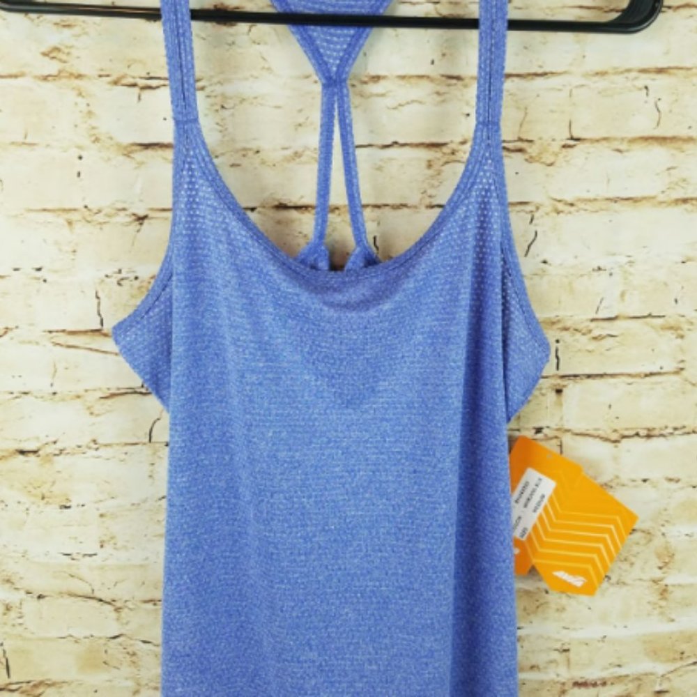 Avia blue athletic tank top. Size M New with tag.